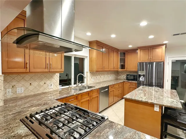 5857 Balcom Avenue, Encino, California 91316