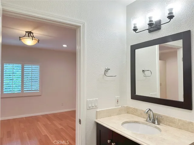 5857 Balcom Avenue, Encino, California 91316