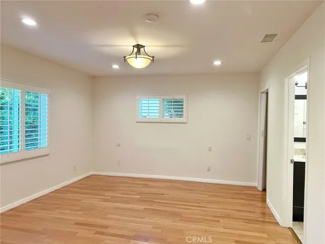 5857 Balcom Avenue, Encino, California 91316