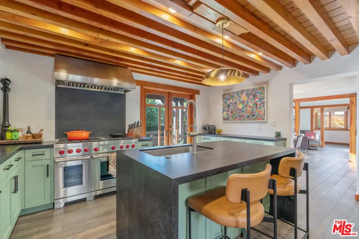 State-Of-The-Art New Kitchen