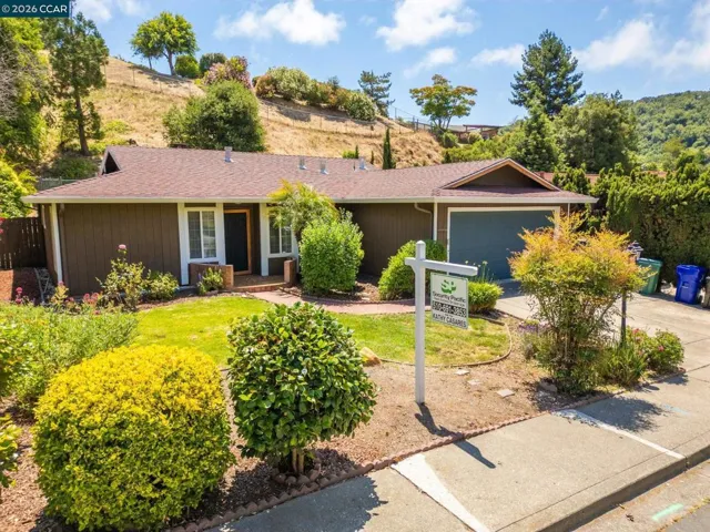 2983 Simas Ave, Pinole, California 94564