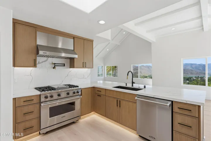 6022 Cielo Vista MLS-22