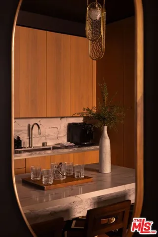 211 W Elm Court 17b, Los Angeles, California 90067