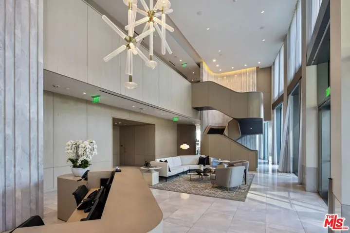 211 W Elm Court 17b, Los Angeles, California 90067
