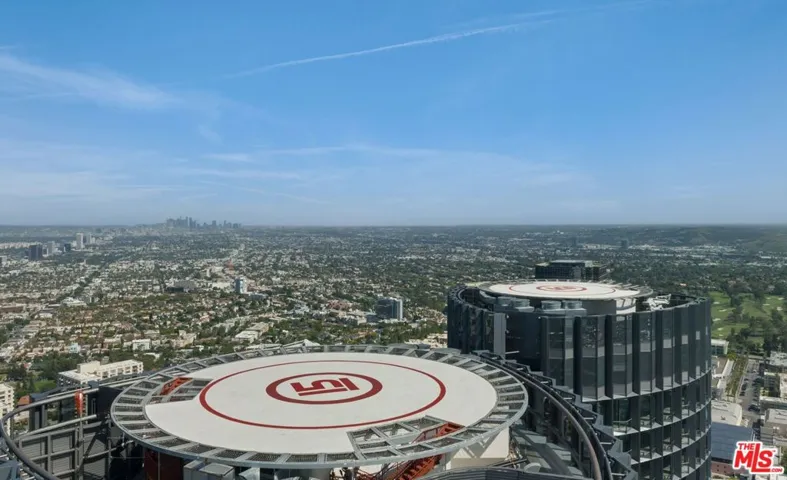 211 W Elm Court 17b, Los Angeles, California 90067