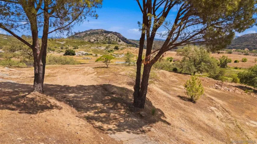 19526 Rancho Ballena Rd, Ramona, California 92065