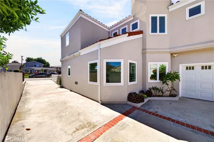 18438 Amie Avenue, Torrance, California 90504