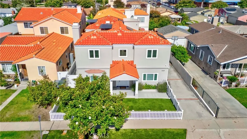 18438 Amie Avenue, Torrance, California 90504