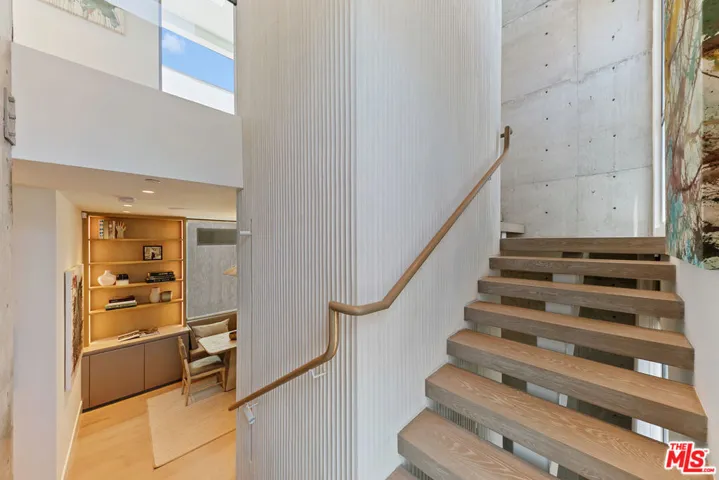 938 – 940 Palisades Beach Road, Santa Monica, California 90403