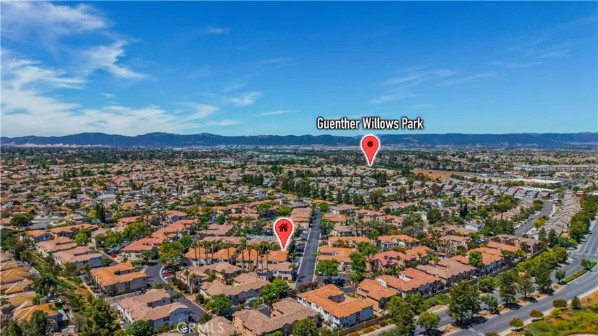 AERIAL VIEW HIGHLIGHTING THE HOME'S CLOSE PROXIMETY TO GUENTHER WILLOWS PARK.