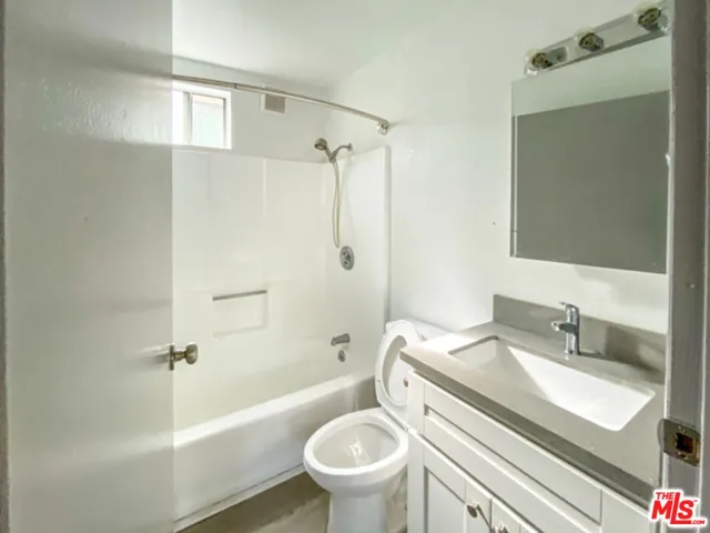 508 N Ardmore Avenue, Los Angeles, California 90004