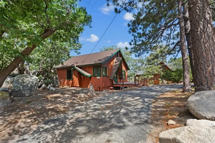 33032 Piedras Grandes, Green Valley Lake, California 92341