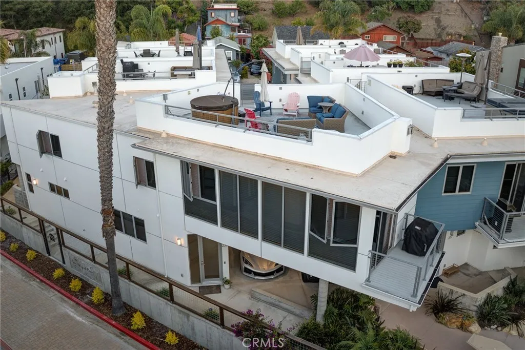 239 San Miguel