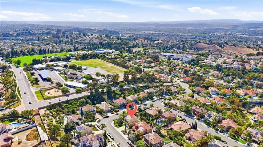 5018 Bella Collina, Oceanside, California 92056