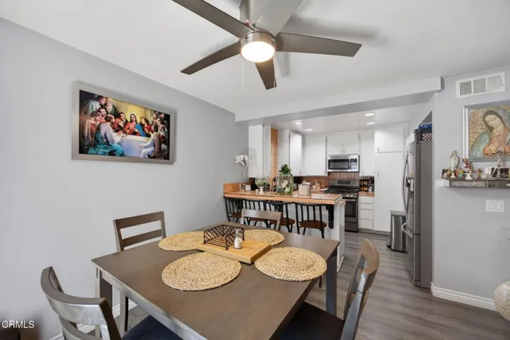 8-web-or-mls-Upmarket Media-646Riv035