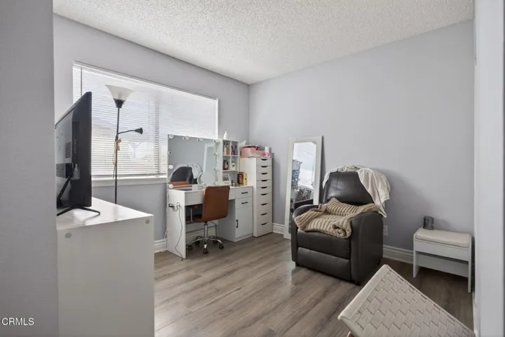 21-web-or-mls-Upmarket Media-646Riv073