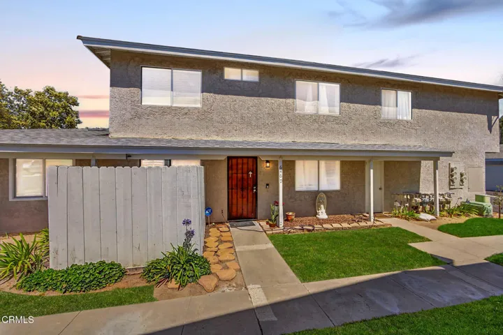 1-web-or-mls-Upmarket-Media-646Riv001