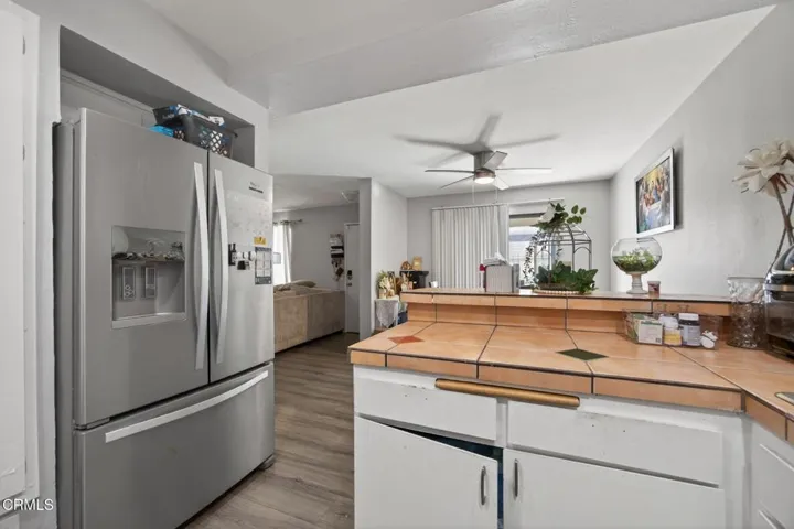 13-web-or-mls-Upmarket Media-646Riv049