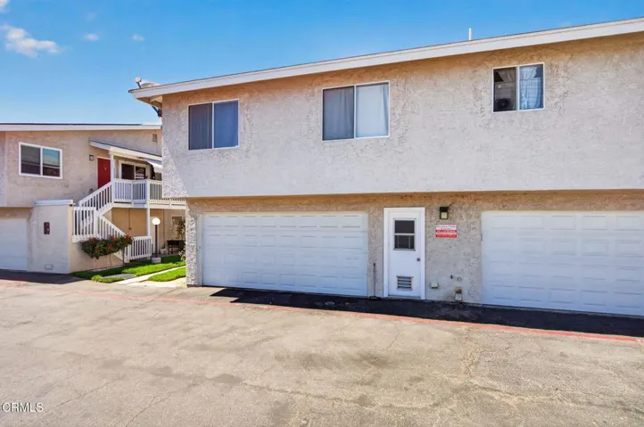 25-web-or-mls-Upmarket Media-646Riv010