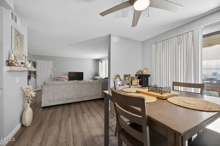 9-web-or-mls-Upmarket Media-646Riv037
