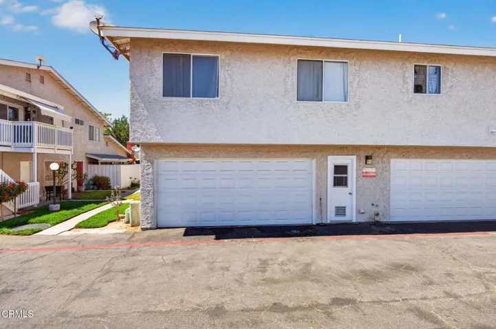 26-web-or-mls-Upmarket Media-646Riv013