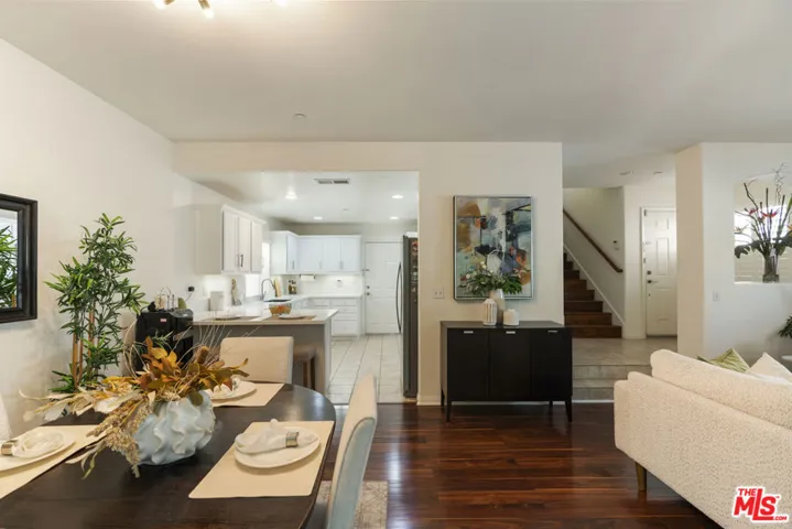 15721 Cobalt Street 102, Sylmar, California 91342