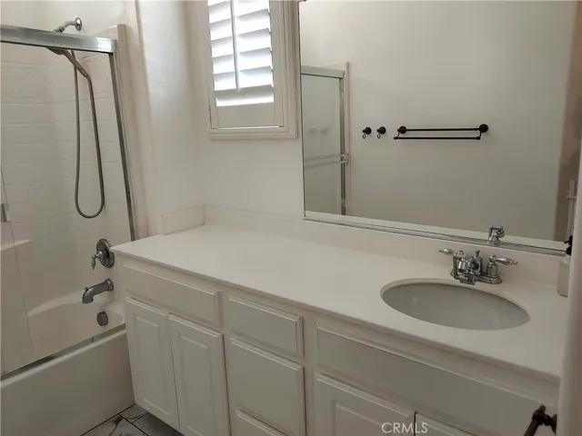 3944 Polk B, Riverside, California 92505