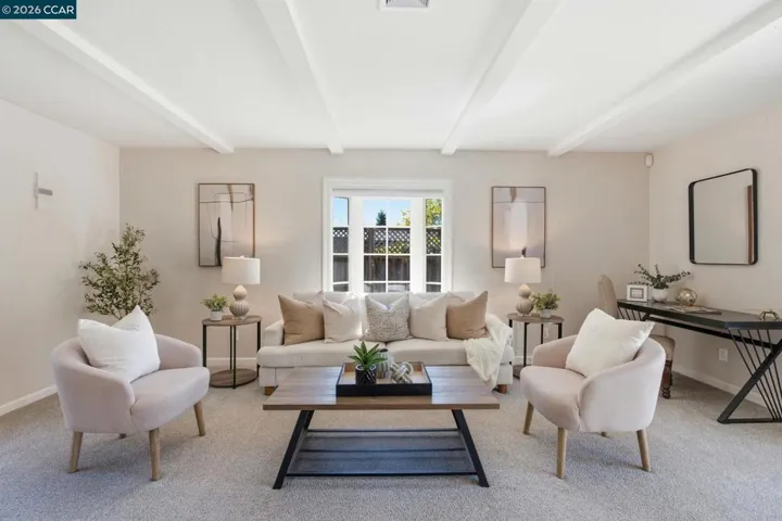 7 El Corte, Orinda, California 94563