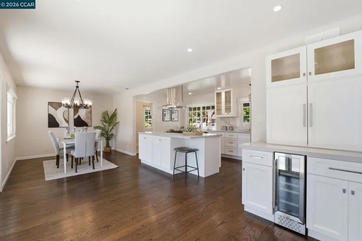 7 El Corte, Orinda, California 94563