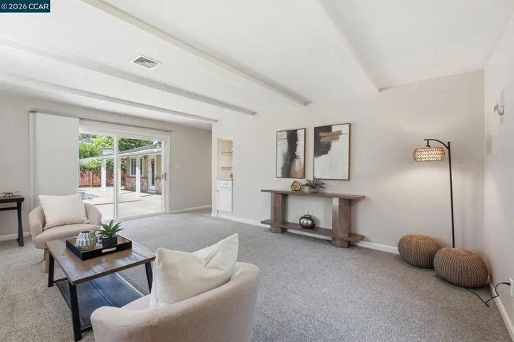 7 El Corte, Orinda, California 94563