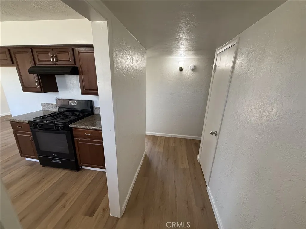 2081 E Stockham, Tulare, California 93274 — photo 4
