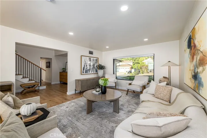 Spacious living room