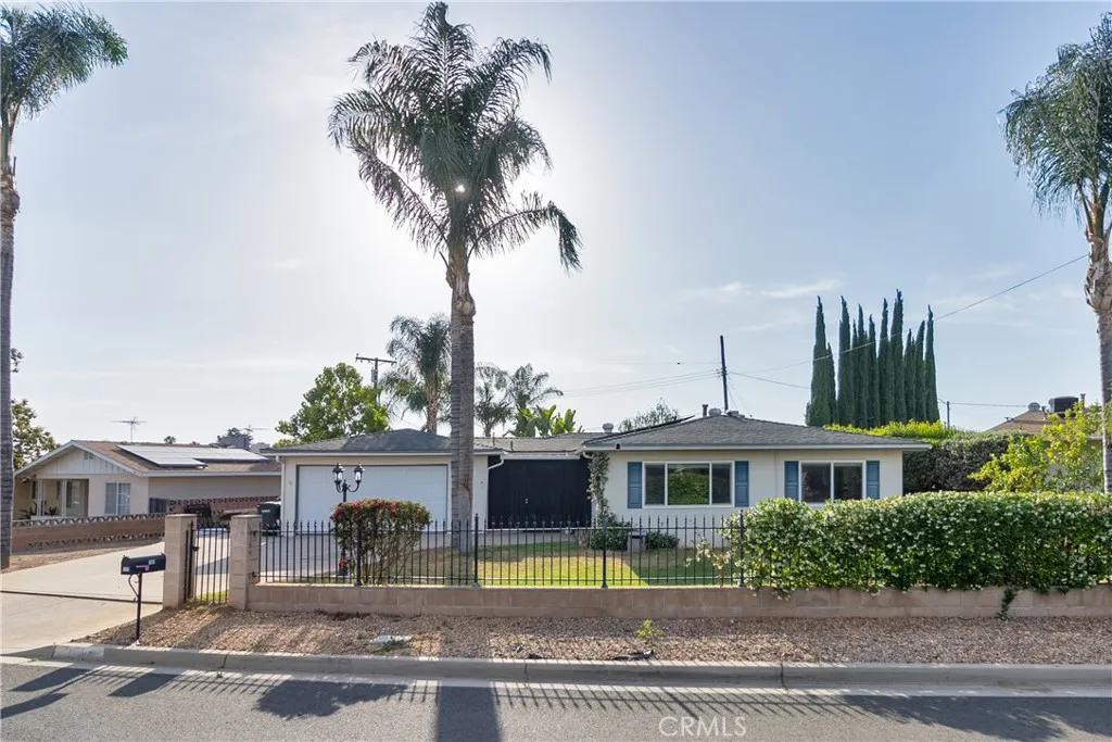 160 Summit View, Calimesa, California 92320 — photo 4