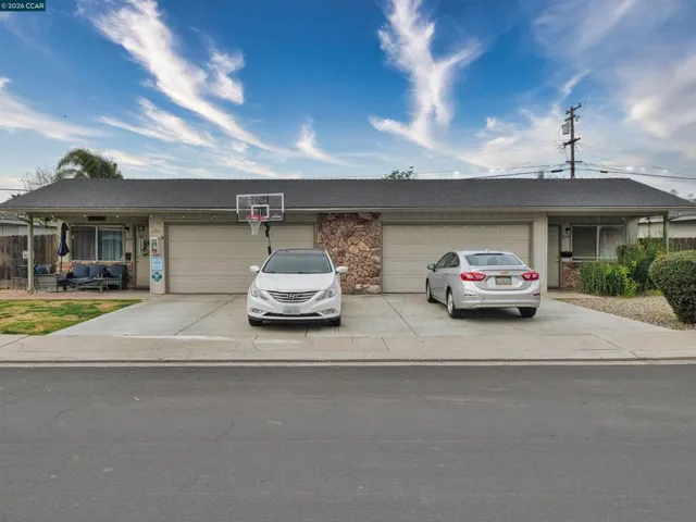 217 Kingston Lane