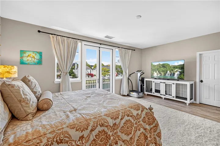 27034 Island, Valencia, California 91355