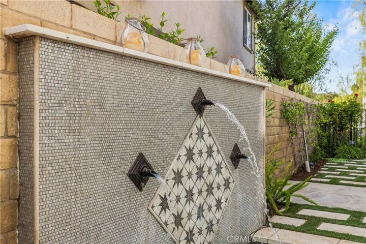 27034 Island, Valencia, California 91355