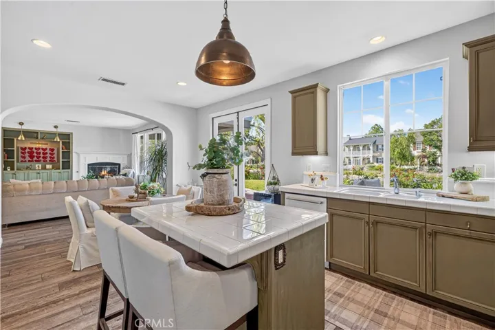 27034 Island, Valencia, California 91355