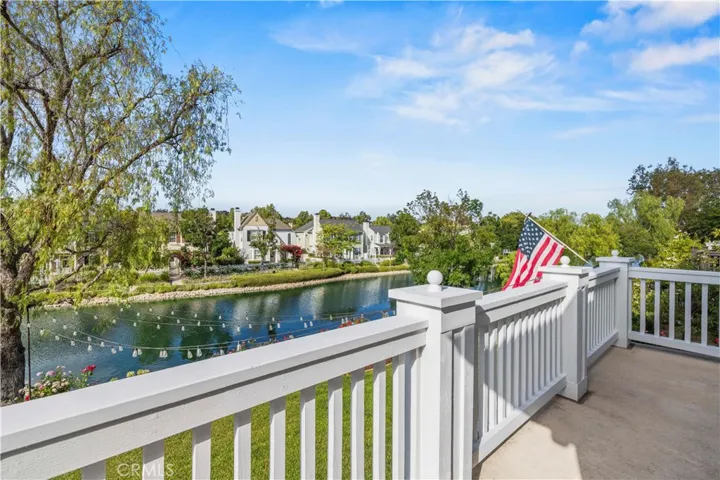 27034 Island, Valencia, California 91355