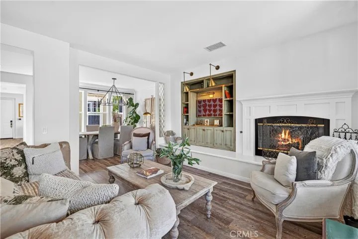 27034 Island, Valencia, California 91355