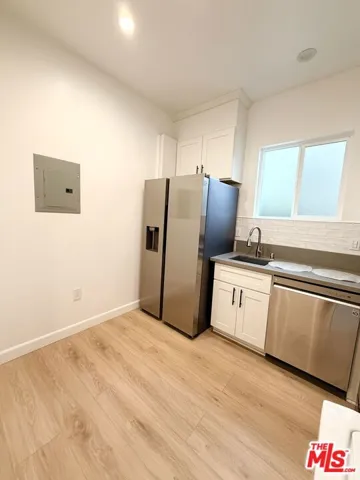 816 1/2 N Mccadden Place, Los Angeles, California 90038