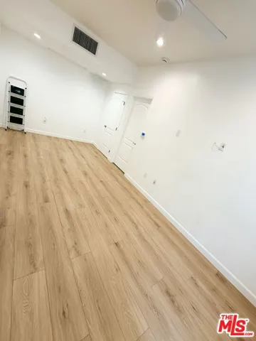 816 1/2 N Mccadden Place, Los Angeles, California 90038