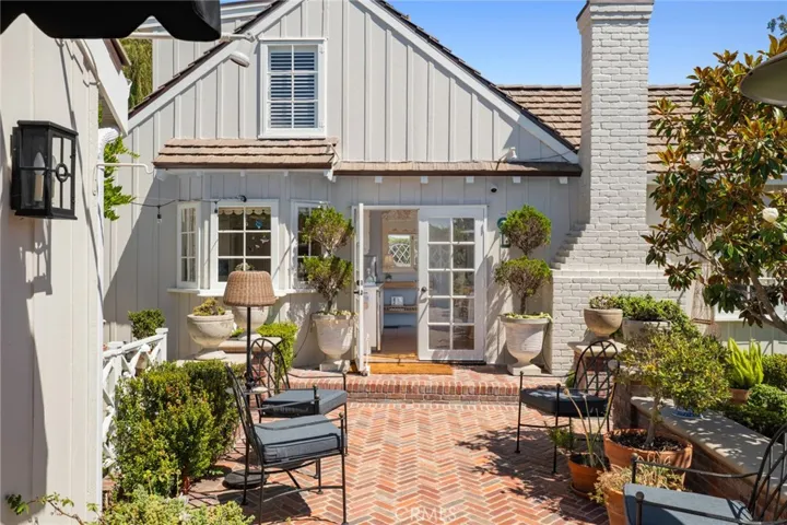 376 Diamond, Laguna Beach, California 92651