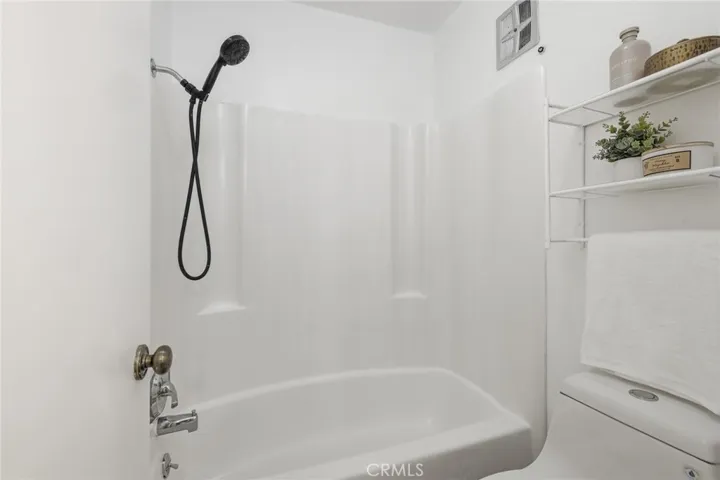 5257 Radford Avenue 212, Valley Village, California 91607