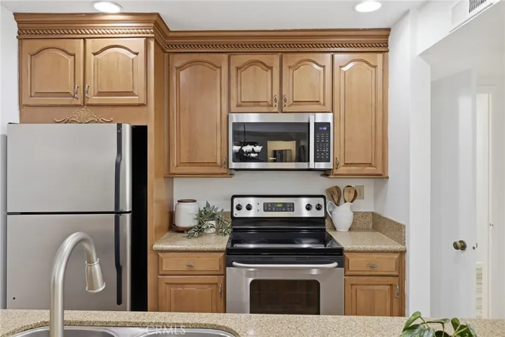 5257 Radford Avenue 212, Valley Village, California 91607