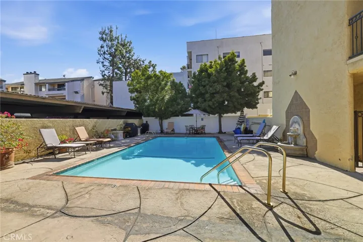 5257 Radford Avenue 212, Valley Village, California 91607