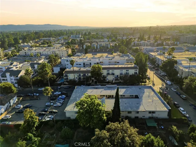 5257 Radford Avenue 212, Valley Village, California 91607