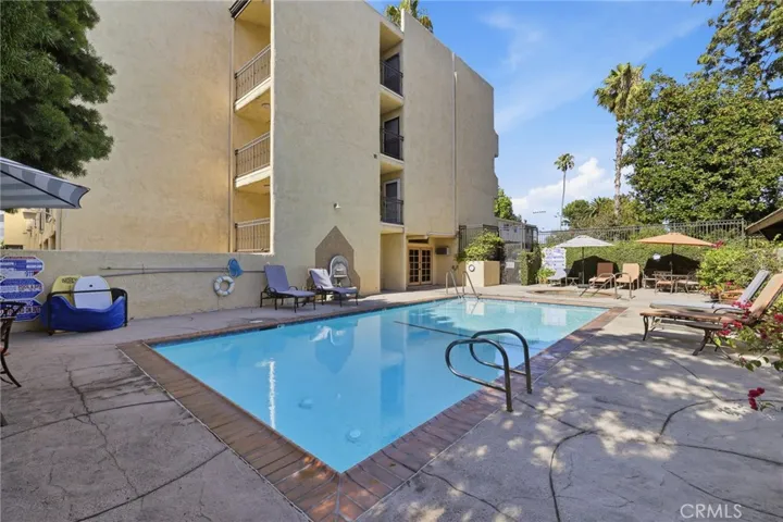 5257 Radford Avenue 212, Valley Village, California 91607