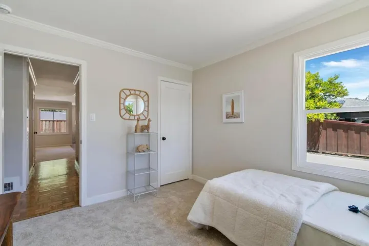 2766 Massachusetts Avenue, Redwood City, California 94061