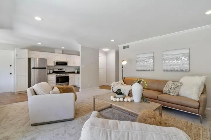 2766 Massachusetts Avenue, Redwood City, California 94061