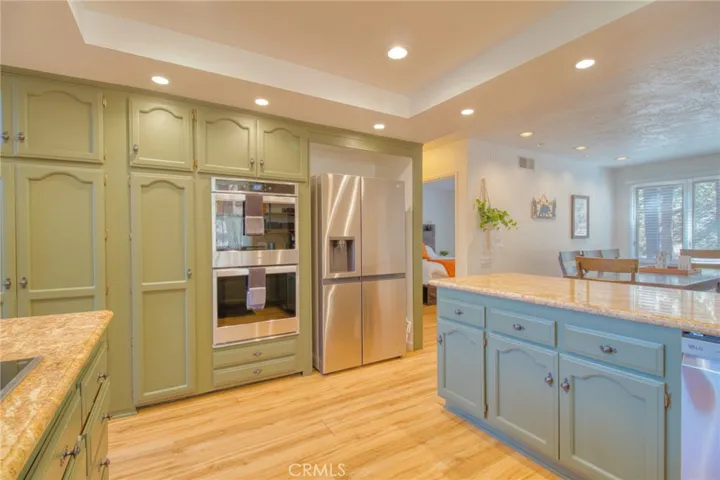 1604 Blackbird, Wrightwood, California 92397